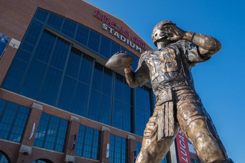 Free Parking! Downtown King Suite Lucas Oil- Conv Center Skywalk#1 印第安納波利斯 外观 照片